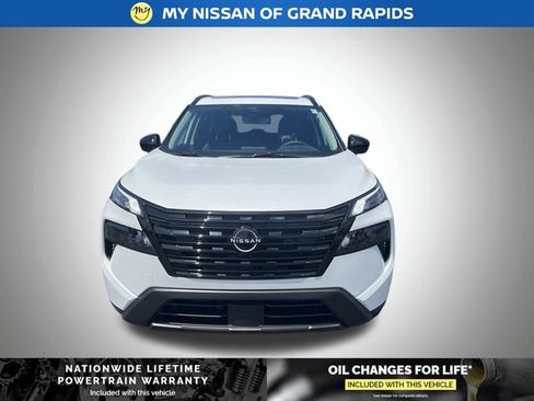 New 2026 Nissan Rogue Dark Armor AWD/4WD image 9