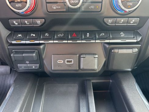 Used 2020 GMC Sierra 1500 AT4 w/ AT4 Premium Package image 5