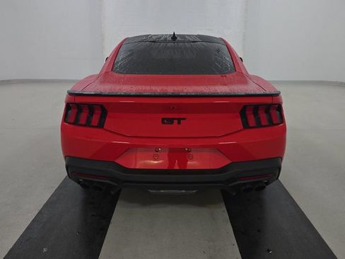Used 2025 Ford Mustang GT Premium RWD image 5