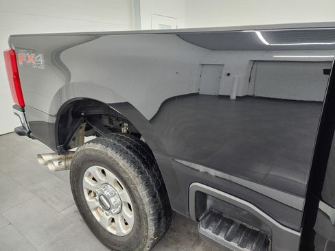 Used 2023 Ford F250 XLT w/ FX4 Off-Road Package image 25