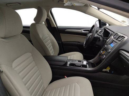 Used 2018 Ford Fusion S image 21