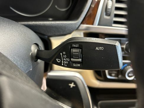 Used 2018 BMW 330i xDrive Sedan AWD/4WD image 13