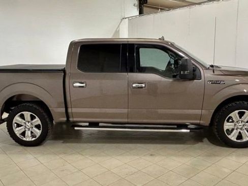 Used 2018 Ford F150 XLT w/ Equipment Group 302A Luxury RWD image 6