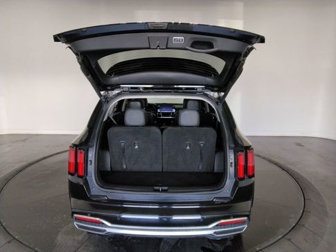 Used 2021 Kia Sorento SX image 9