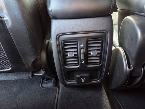 Used 2021 Jeep Grand Cherokee Laredo X AWD/4WD image 51