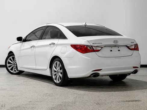 Used 2012 Hyundai Sonata SE w/ Navigation & Sunroof Pkg FWD image 8