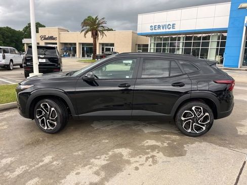 New 2026 Chevrolet Trax RS FWD image 3
