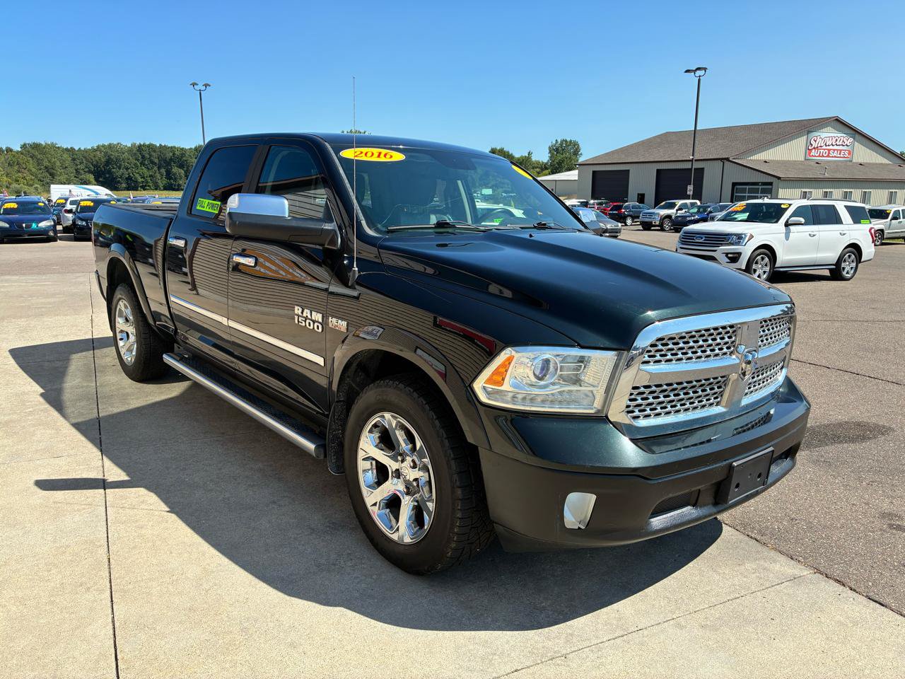 Used 2016 RAM 1500 Laramie AWD/4WD image 3