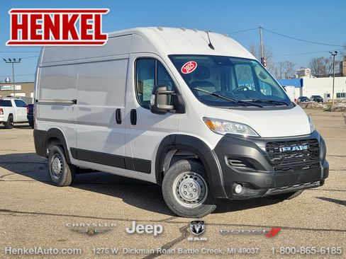 Used 2025 RAM ProMaster 2500 w/ Convenience Group FWD image 1