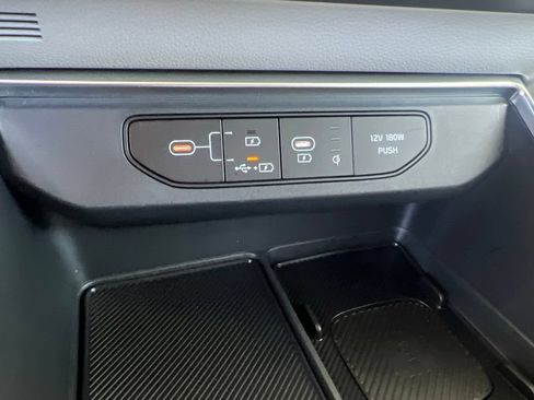 Certified 2025 Kia Carnival SX w/ SX Dark Edition Package FWD image 57