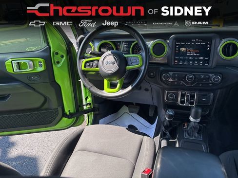 Used 2019 Jeep Wrangler Unlimited Sahara w/ Uconnect 4C Nav & Sound Group AWD/4WD image 33