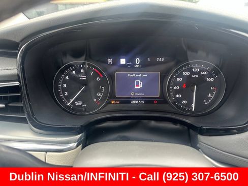 Used 2024 Cadillac XT5 Premium Luxury w/ Technology Package AWD/4WD image 7