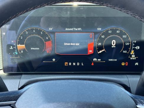 Used 2025 Ford Mustang Coupe image 28