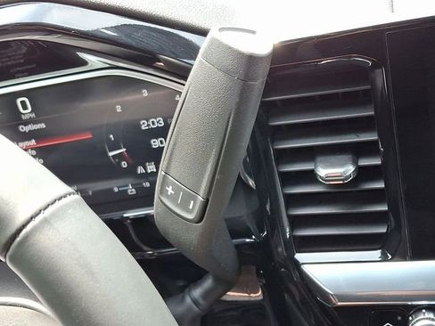 Used 2026 GMC Sierra 1500 SLT AWD/4WD image 14