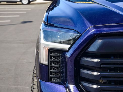 Used 2022 Toyota Tundra SR5 w/ SR5 Premium Package image 12