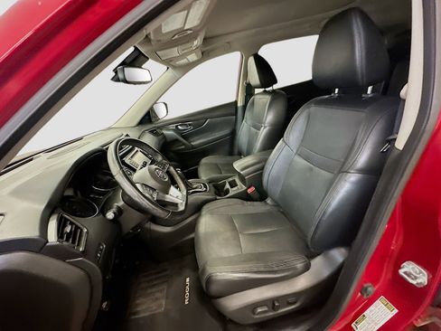 Used 2017 Nissan Rogue SL w/ SL Premium Package image 13