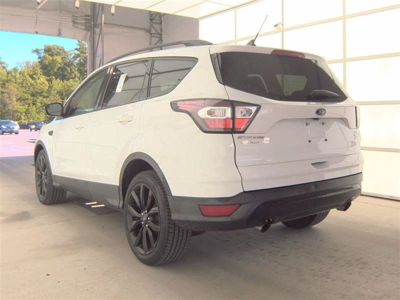 Used 2018 Ford Escape SE w/ SE Sport Appearance Package AWD/4WD image 8