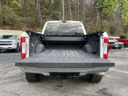 Used 2017 Ford F250 Lariat w/ Tow Technology Bundle image 12