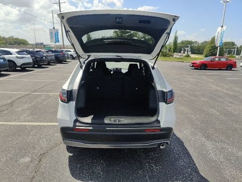 New 2027 Honda HR-V Sport image 11