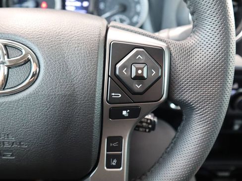 Used 2023 Toyota Tacoma 4x4 Double Cab image 12
