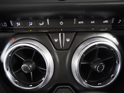 Used 2020 Chevrolet Camaro LS RWD image 22