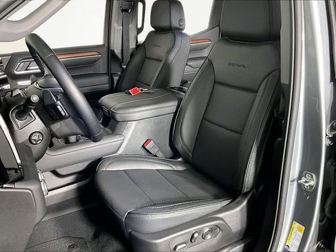 Certified 2025 GMC Sierra 1500 Denali image 21