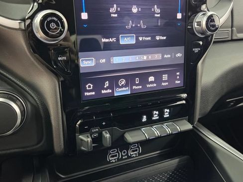 New 2026 RAM 1500 Big Horn AWD/4WD image 22