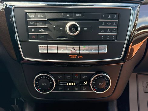 Used 2019 Mercedes-Benz GLS 450 4MATIC image 24