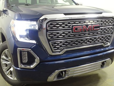 Used 2019 GMC Sierra 1500 Denali w/ Driver Alert Package II image 39