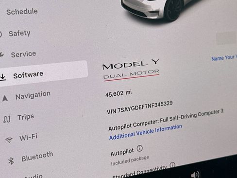 Used 2022 Tesla Model Y Performance AWD/4WD image 25