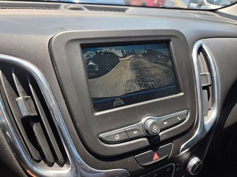 Used 2019 Chevrolet Equinox LT FWD image 33