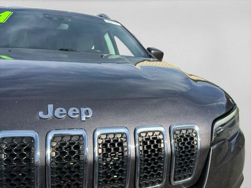 Certified 2021 Jeep Cherokee Latitude Lux AWD/4WD image 32