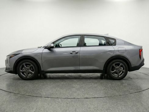 Used 2025 Kia K4 LXS image 5