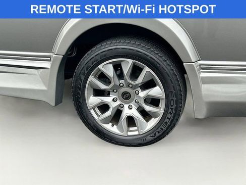 Used 2022 Chevrolet Express 2500 w/ Enhanced Convenience Package image 6