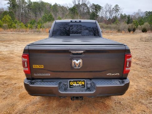 Used 2020 RAM 2500 Laramie image 9