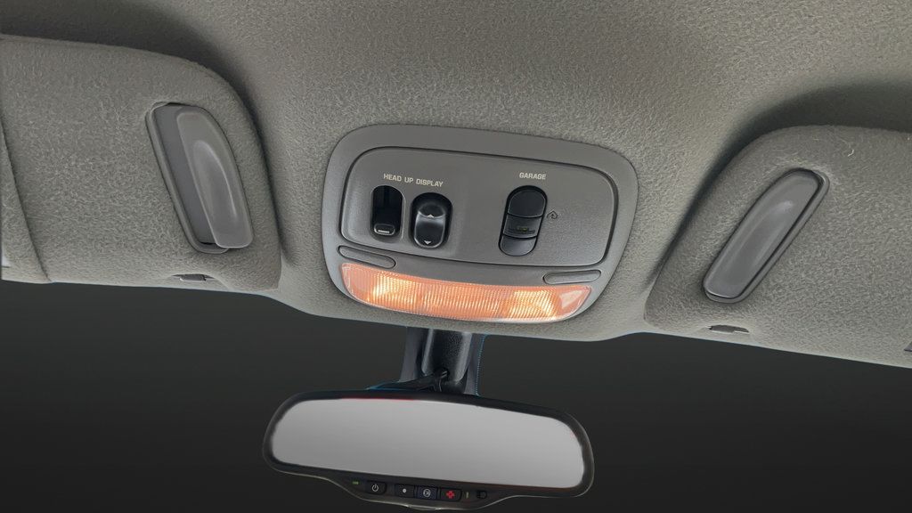Used 2002 Buick Park Avenue w/ Prestige Pkg FWD image 25