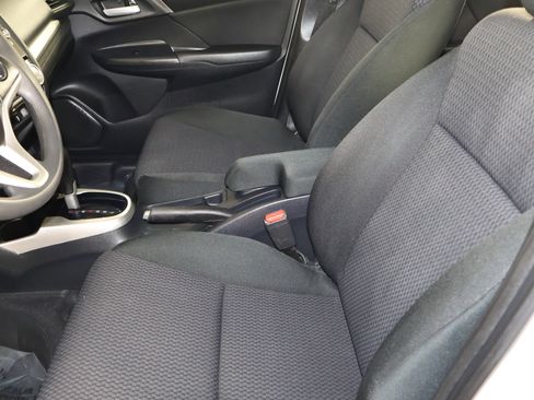 Used 2019 Honda Fit LX image 37