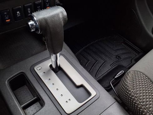 Used 2019 Nissan Frontier PRO-4X image 16