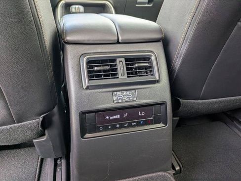 Used 2025 MAZDA CX-90 3.3 Turbo w/ Preferred Package AWD/4WD image 16