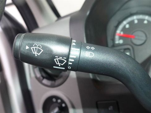 Used 2019 Ford E-450 and Econoline 450 Super Duty w/ Power Windows & Locks Group image 25