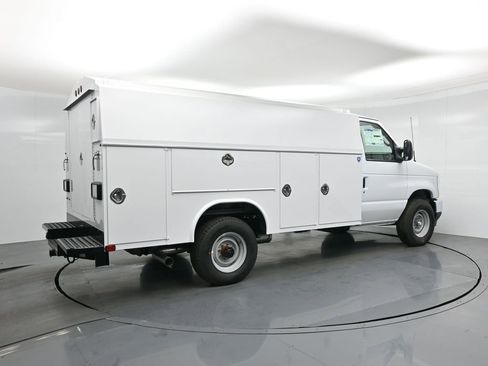 New 2026 Ford E-350 and Econoline 350 Super Duty w/ Power Equipment Group image 25