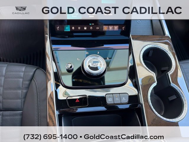 Certified 2026 Cadillac Escalade Platinum Sport w/ LPO, ONYX Package AWD/4WD image 32