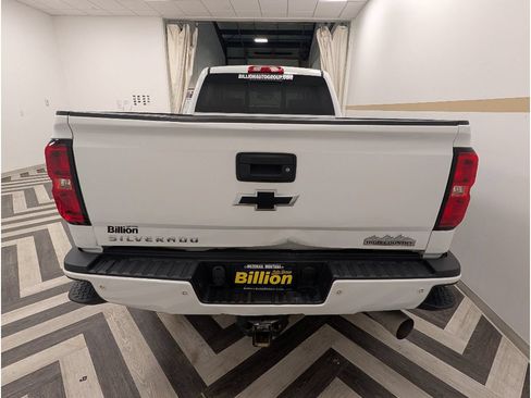Used 2019 Chevrolet Silverado 2500 High Country w/ Duramax Plus Package AWD/4WD image 26
