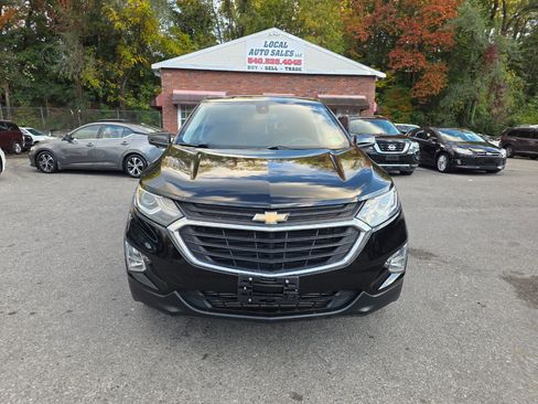 Used 2020 Chevrolet Equinox LT image 2