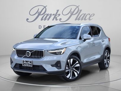 Used 2024 Volvo XC40 B5 Plus w/ Protection Package Premier