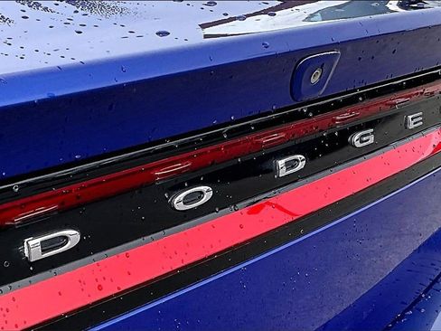 Used 2019 Dodge Charger SXT image 31