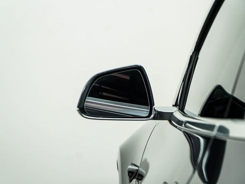 Used 2019 Tesla Model 3 Mid Range image 14