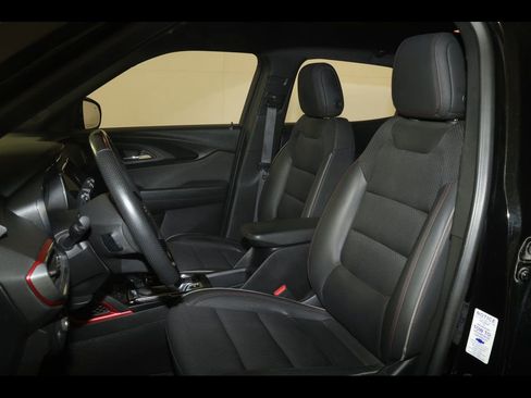 Used 2023 Chevrolet TrailBlazer RS w/ Convenience Package image 21