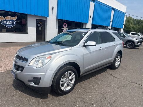 Used 2015 Chevrolet Equinox LT AWD/4WD image 2