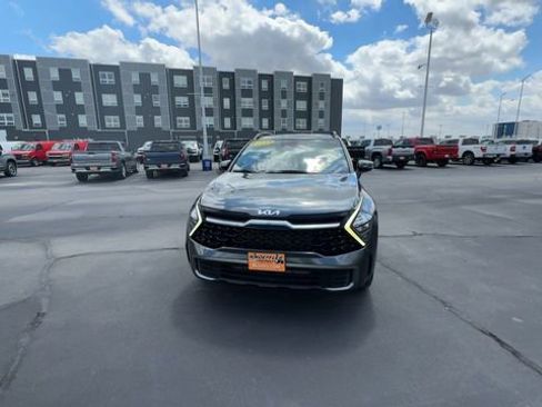 Used 2023 Kia Sportage X-Line w/ X-Line Premium Package AWD/4WD image 3
